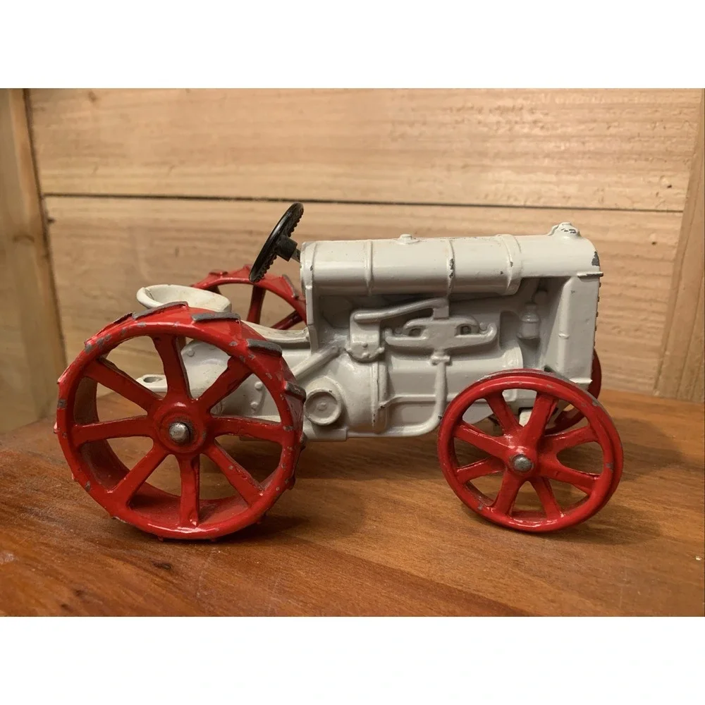 Fordson Cast Iron Tractor Vintage Die Cast‎ Metal 6.5